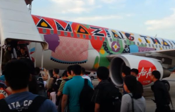 รอขึ้นเครื่องบิน แอร์บัส A320