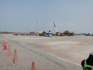 จนท.ชุดขนส่ง ลำเลียง รถบรรทุกหนัก MK36 ขึ้นรถพ่วง