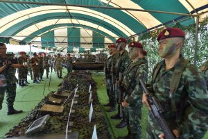 ชมการสาธิตการแสดงขีดความสามารถทางทหาร