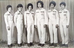 พลร่มหญิง